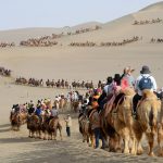 Dunhuang-tourists